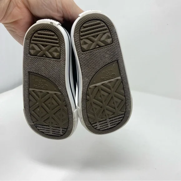 Converse All Star Low Top Sneaker Shoe Kids Size 6 Slip on - Picture 6 of 9